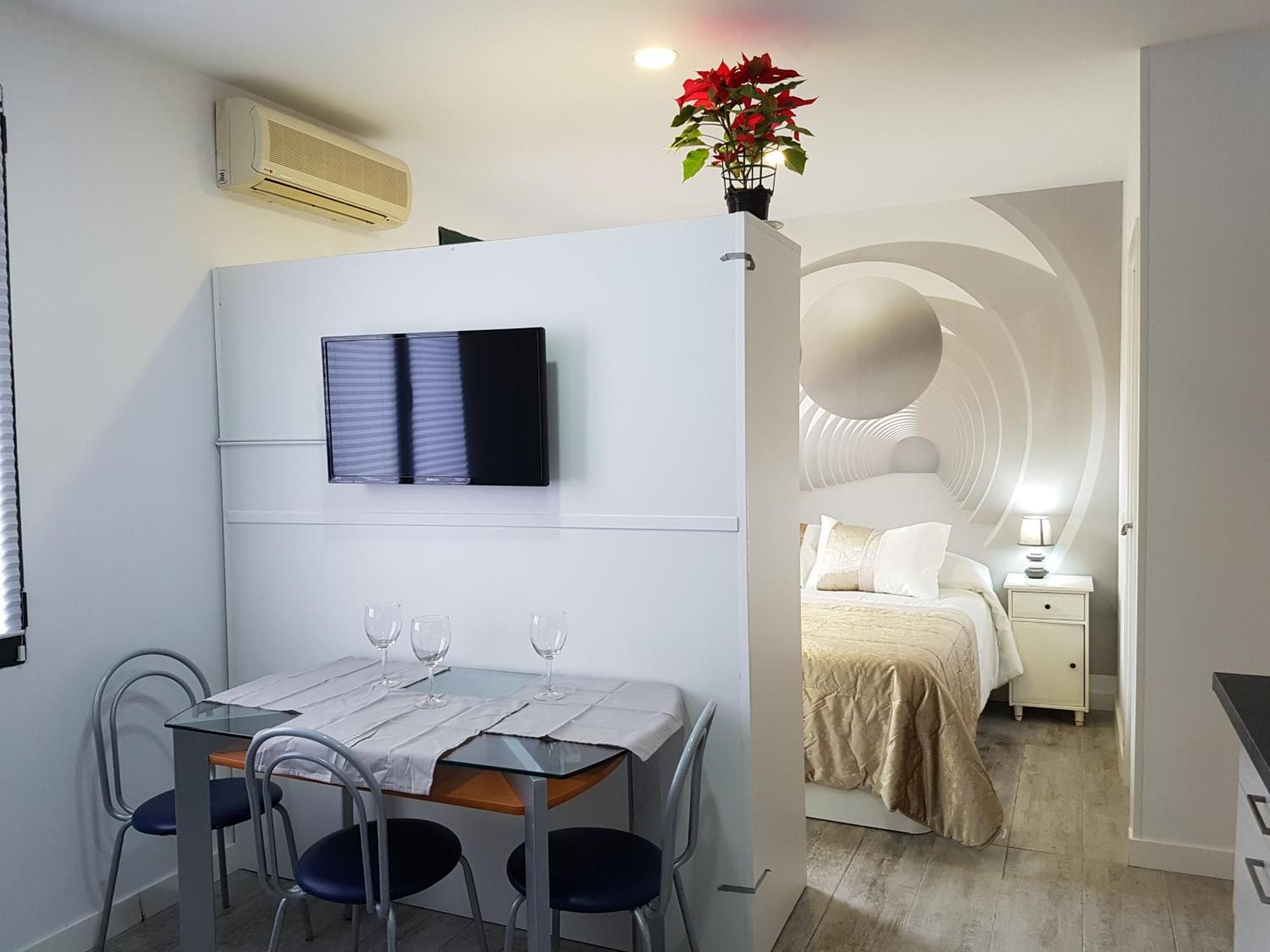 Turisticos Cuenca 3 Aparthotel Madrid Exterior photo